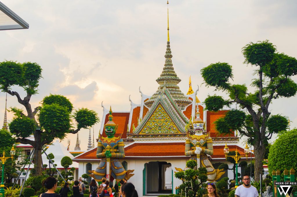 Tempel 4 Bangkok.jpg